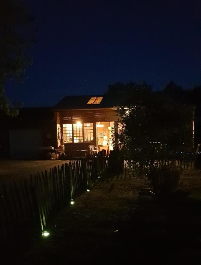 Camping La Petite Houmee Curzay-sur-Vonne Εξωτερικό φωτογραφία
