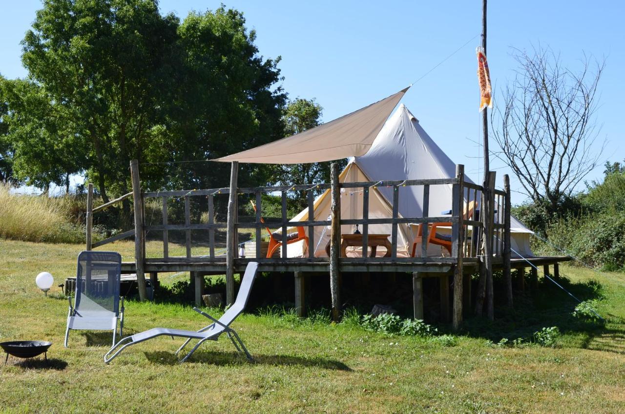 Camping La Petite Houmee Curzay-sur-Vonne Εξωτερικό φωτογραφία